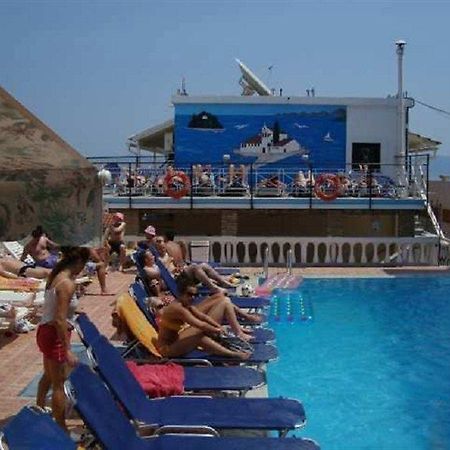 Hotel Miami Sea View Kavos Bagian luar foto