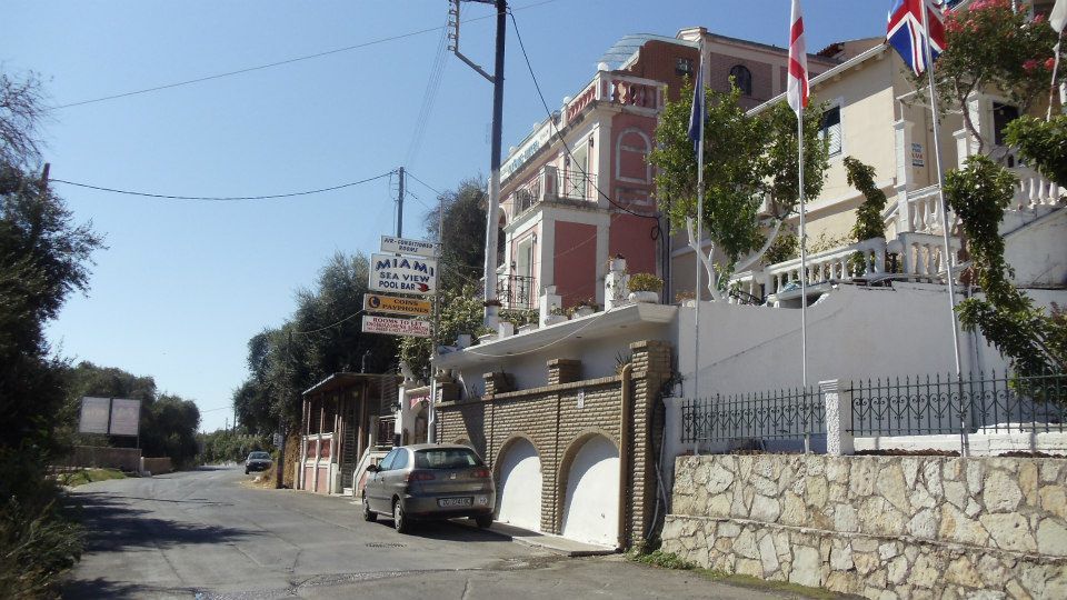 Hotel Miami Sea View Kavos Bagian luar foto
