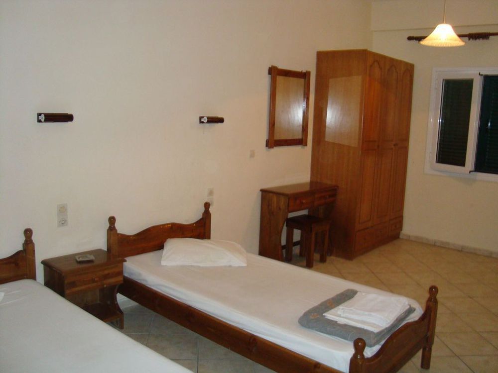 Hotel Miami Sea View Kavos Bagian luar foto